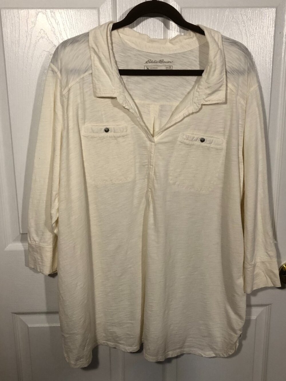 Eddie Bauer women white flowy white beige blouse, V neck, 3X